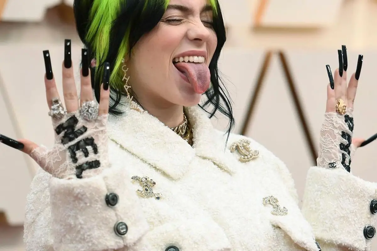 Billie Eilish di Oscar 2020/Instagram @WWD