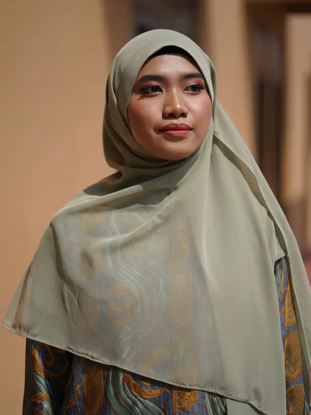 Model Gamis Batik Syar'i Slim Fit tapi Tetap Sopan