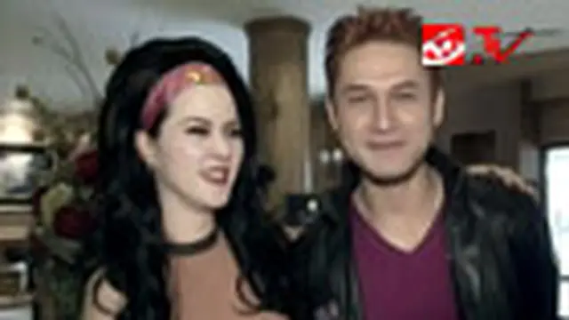 Angel Lelga dan Indra Brugman Pacaran?