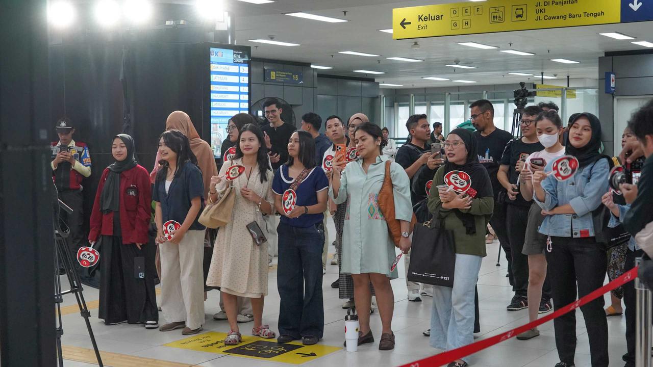 LRT Jabodebek Hadirkan Konser Musik di Stasiun Cawang