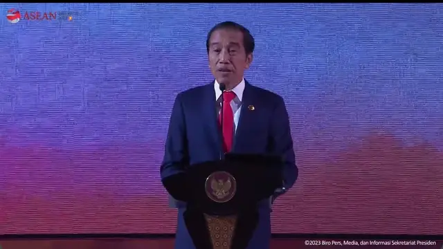 Presiden Joko Widodo (Jokowi) dalam Konferensi Tingkat Tinggi (KTT) ASEAN ke-43. (Arief/Liputan6.com)