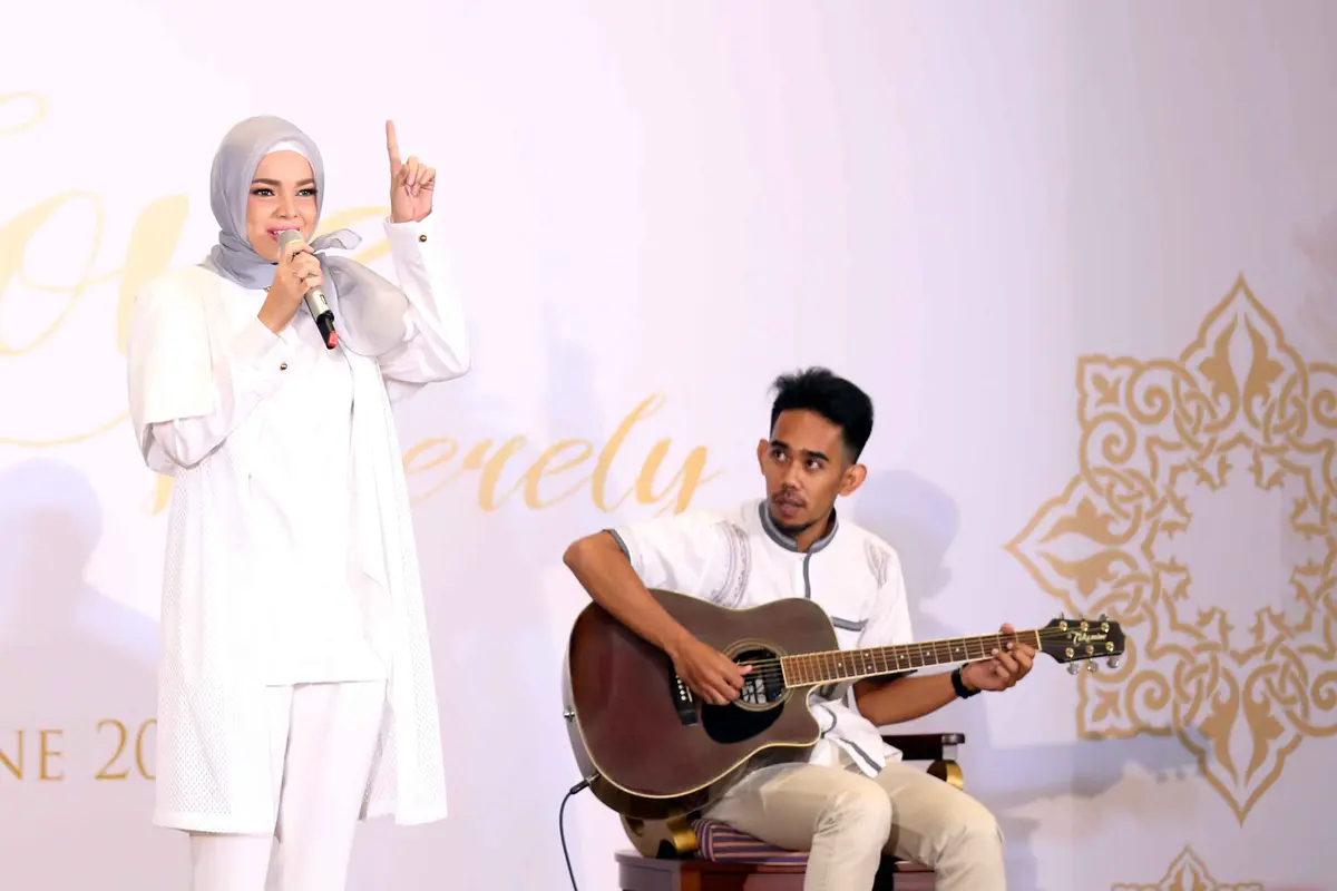[Bintang] Dewi Sandra