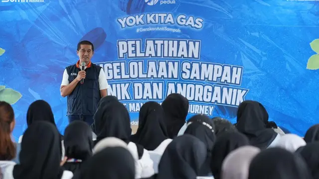 Kegiatan pengolahan sampah di Mandalika oleh BRI