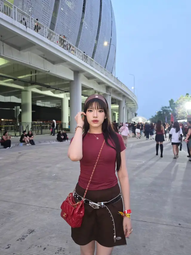 Tiara Andini nonton konser The Weeknd (instagram.com/tiaraandini)