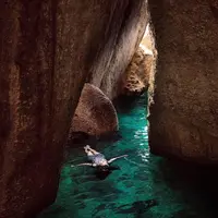 Gua Kelayang, Belitung. (Sumber Foto: gondhoonaka/Instagram)