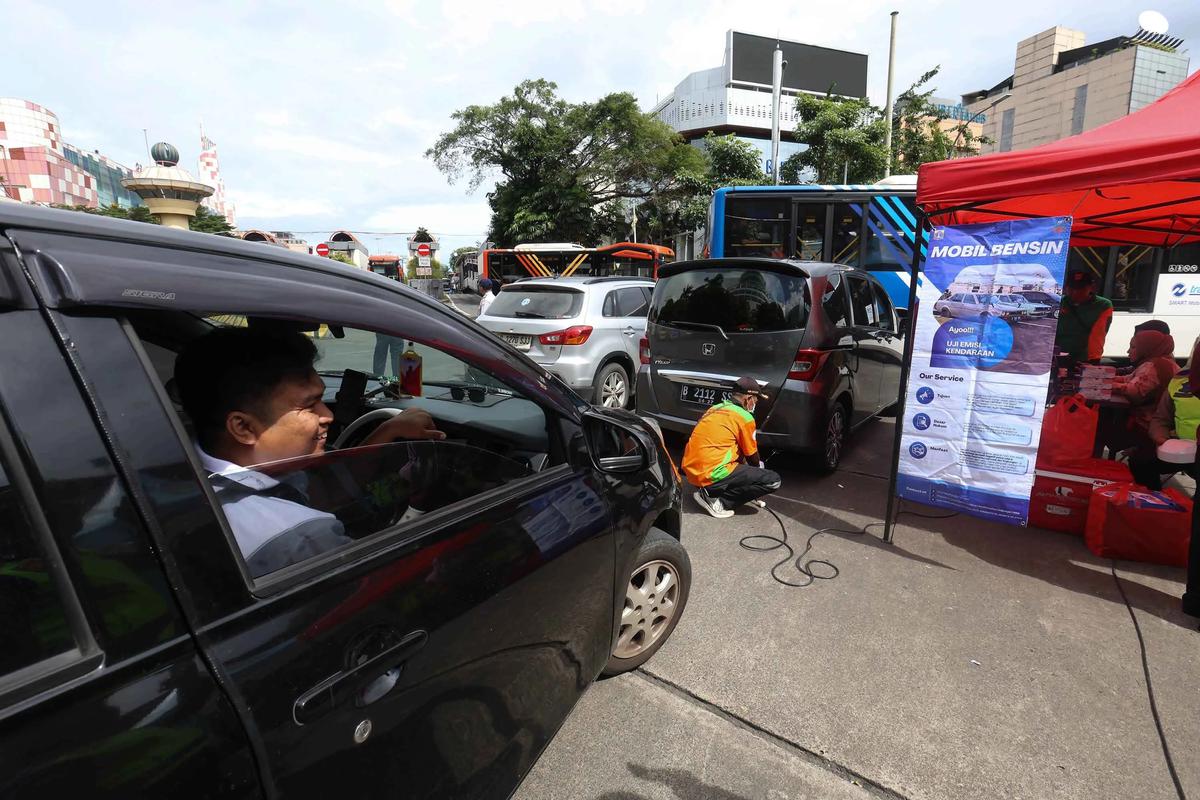FOTO: Uji Emisi Gratis Digelar di Terminal Blok M Jakarta Selatan