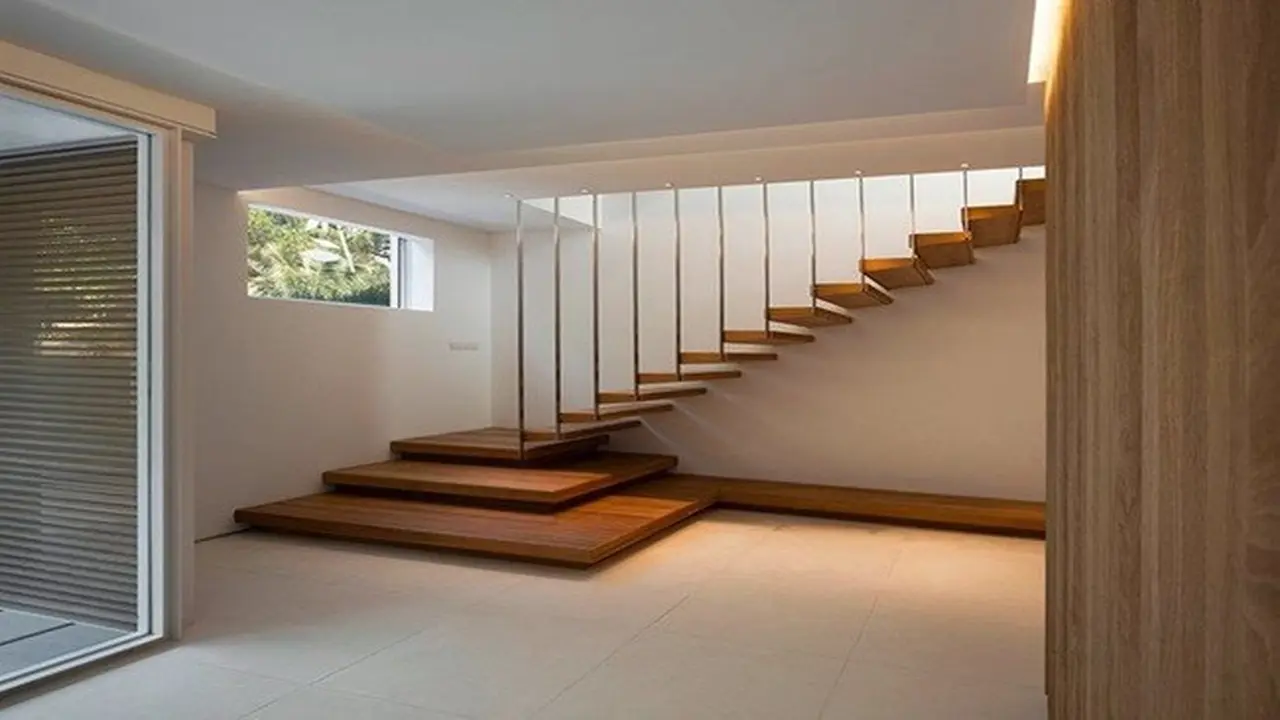 Desain Tangga Rumah Minimalis Modern 2 Lantai, Beri Sentuhan Elegan