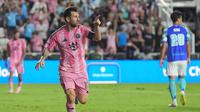 Selebrasi Lionel Messi dalam laga Inter Miami vs Seattle Sounders di MLS 2025, Rabu (17/9/2025).&nbsp;(AP Photo/Lynne Sladky)