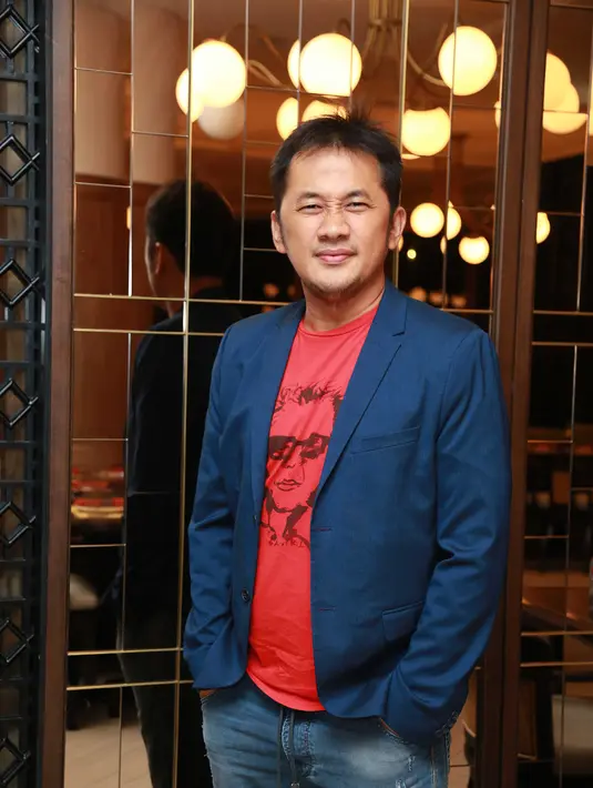 4 karakter dalam film terdahulu yang diperankan oleh Christian Sugiono, Ringgo Agus Rahman, Rizky Hanggono, dan Dennis Adhiswara. Kini, terbaru dengan pemain berbeda, Ge Pamungkas, Arie Kriting, Richard Kyle, dan Deva Mahendra. (Nurwahyunan/Bintang.com)