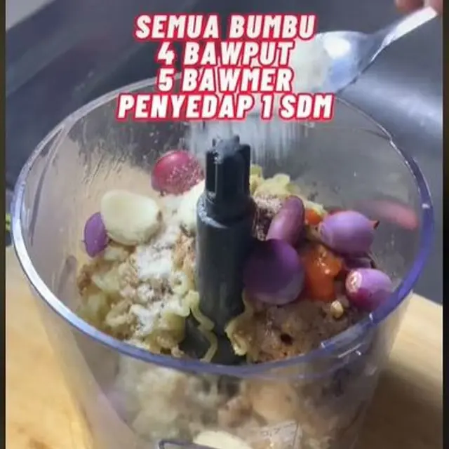 Pria Bagikan Cara Bikin Pempek dari Mi Instan, Warganet Penasaran Mau Mencoba