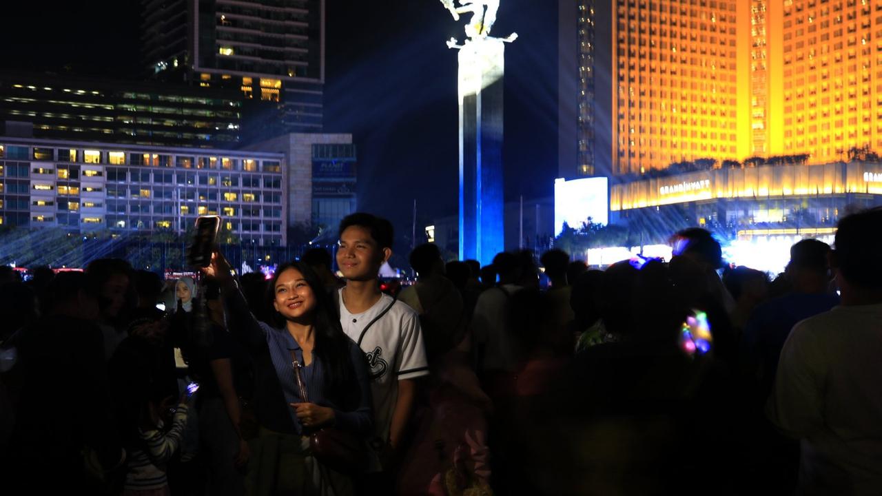 Malam Tahun Baru 2025 di Bundaran HI