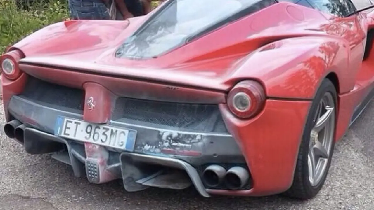 Bodi Mobil Ferrari Seharga Rp 25,9 M Meleleh, Mengapa?