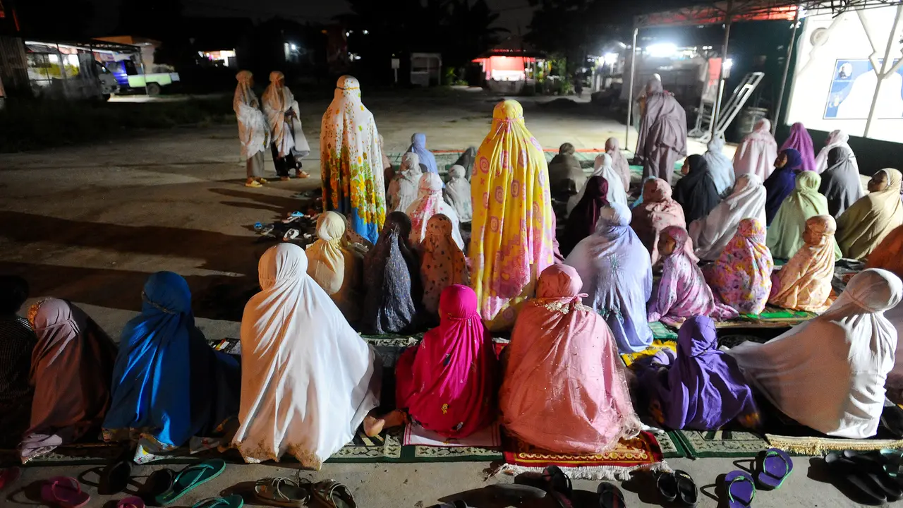 Suasana Sholat Tarawih Pertama Ramadhan 2023 di Musala Nurul Fajri Depok