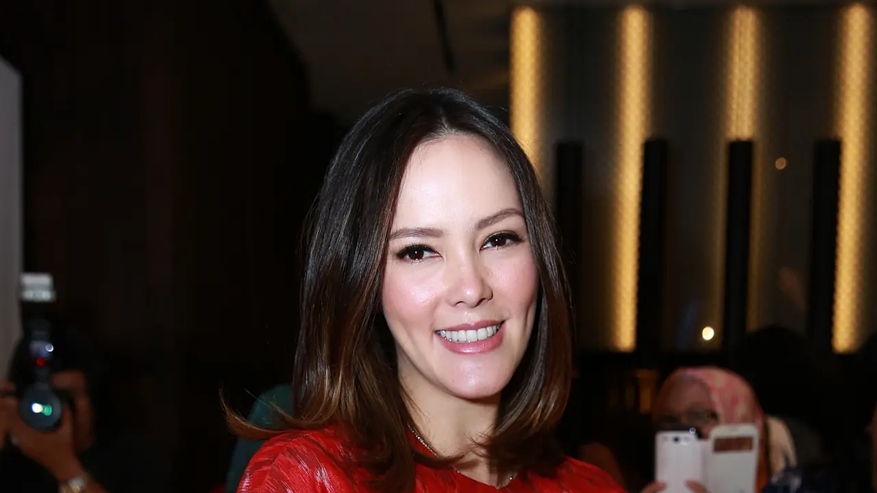 [Bintang] Cathy Sharon