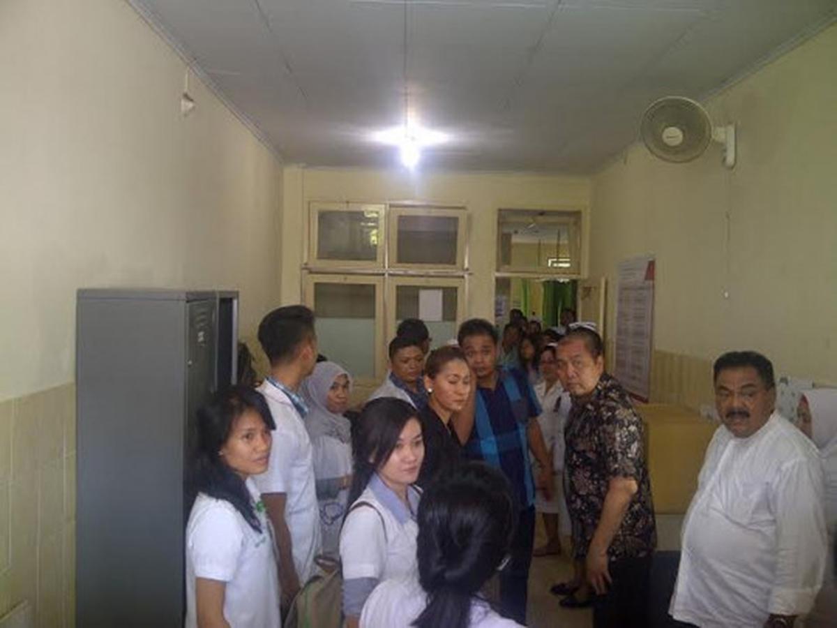 Inul Daratista kunjungi keluarga korban kebakaran Inul Vizta Manado