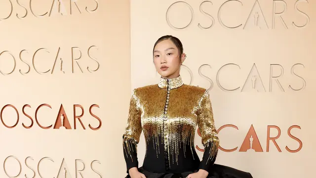 Trio Kpop Demon Hunters Bergaya Serba Emas di Karpet Merah Oscar 2026, dari Ejae hingga Rei Ami