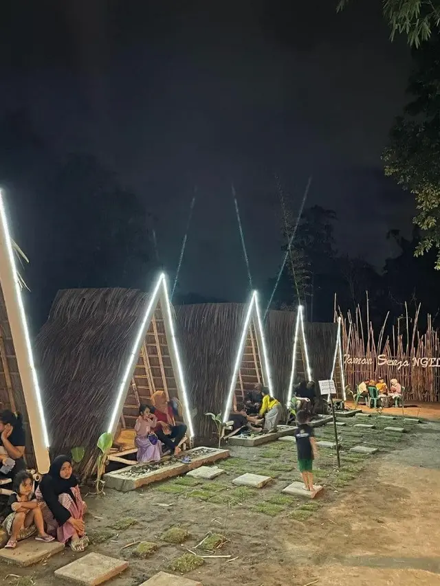 Wisata Perahu Kayu di Taman Senja Ngelo Bantul Yogya, Siapa Mau Ikut?