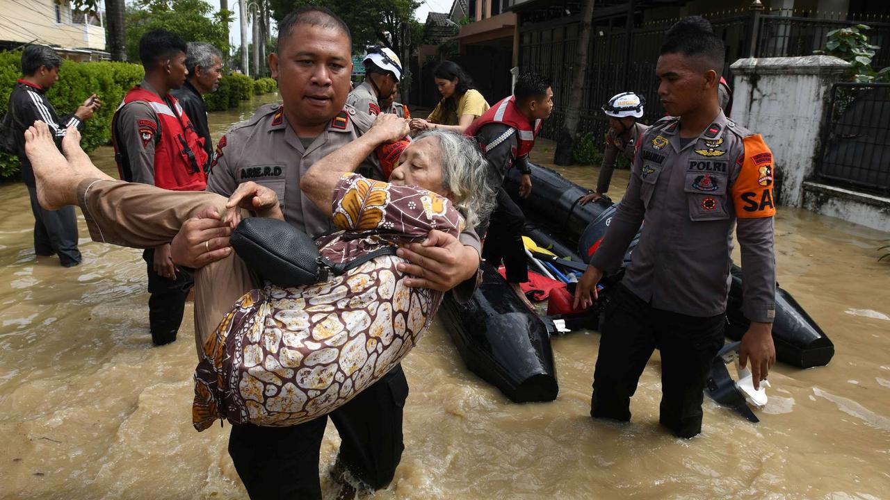 Banjir di Vila Nusa Indah Bogor
