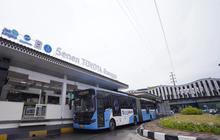 Banjir Jakarta, Penumpang Transjakarta Arah Ancol Diturunkan di Tengah Jalan lalu Jalan Kaki