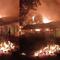 Tangkapan layar video Ponpes di Mesuji, Lampung, dibakar massa. (Foto: Istimewa).
