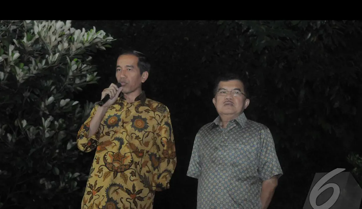 Jokowi dan JK menyambut gembira dan mengapresiasi hasil keputusan Mahkamah Konstitusi yang menolak seluruhnya gugatan Prabowo-Hatta, Jakarta, Kamis (21/8/2014) (Liputan6.com/Herman Zakharia)
