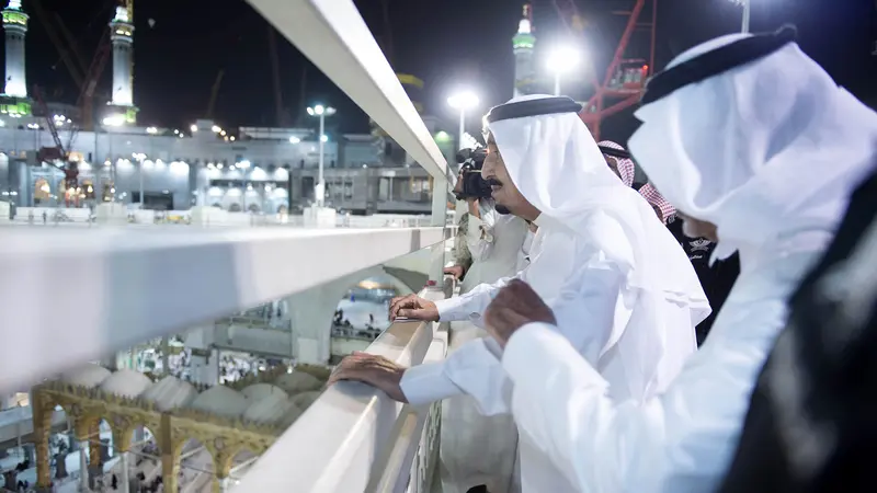 20150913-Raja Arab Saudi Kunjungi Korban Crane-Mekah
