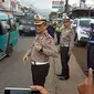 Direktur Lalu Lintas Polda Jabar, Komisaris Besar Polisi Eddy Djunaedi, saat peninjauan jalur selatan Jawa di Limbangan, Garut, Senin (16/12/2019). (Liputan6.com/Jayadi Supriadin)