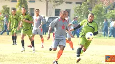 Citizen6, Surabaya: Sementara itu untuk Cabor yang akan bertanding, Selasa (5/6), adalah pertandingkan Bolla Volley putra di Indoor Sport Koarmatim antara tim Marwiltim vs Pusnerbal, Kobangdikal vs Koarmatim dan AAL vs Lantamal V. (Pengirim: Penkobangdika