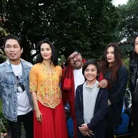 Sinetron yang sempat populer tahun 1990-an hingga 2000-an Si Doel Anak Sekolahan dibuat versi layar lebar. Rano Karno kembali melanjutkan kisah cinta yang masih menggantung versi layar kaca. (Bambang E Ros/Bintang.com)