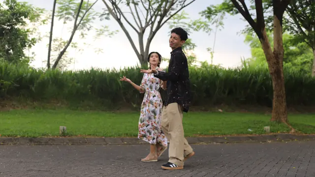 couple februari tidak mau mendengar