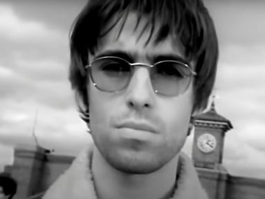 Penampilan Liam Gallagher dalam video musik Supersonic bersama Oasis pada 1994 silam. (Foto: YouTube/Oasis)