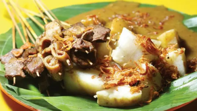 [Bintang] Menikmati Kelezatan Sate Padang dalam 10 Potret