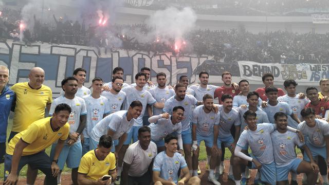 Bobotoh padati Gelora Bandung Lautan Api jelang Persija Jakarta vs Persib Bandung di BRI Super League 2025/2026