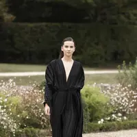 Hayuntan 'SAKA 1335' di panggung Paris Fashion Week. Sumber foto: Document/Hanyutan.