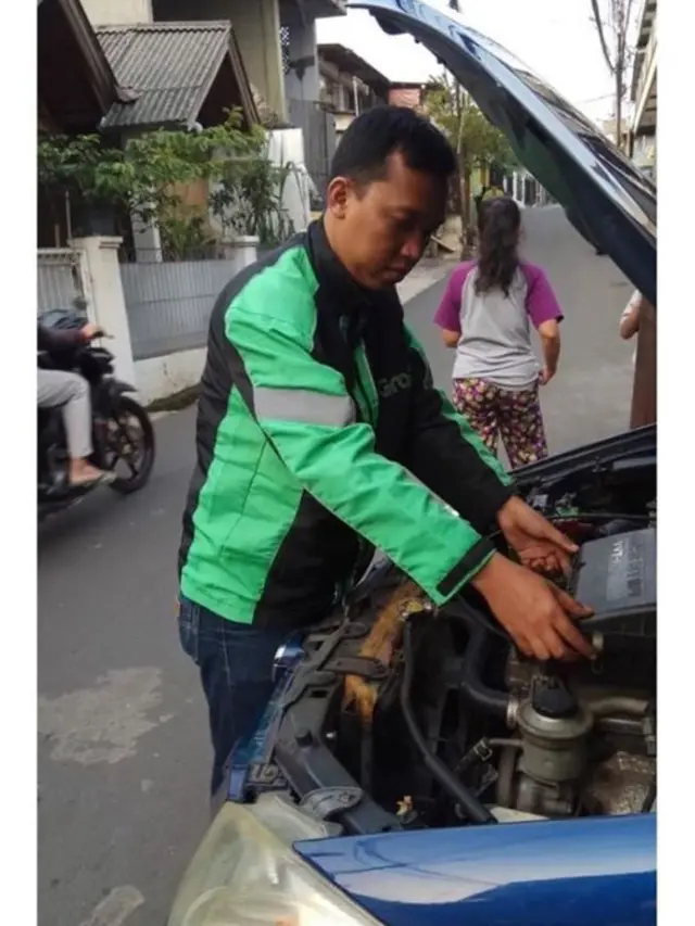 8 Tingkah Kocak Driver Ojek Online Kalau Lagi Tidak Ada Orderan