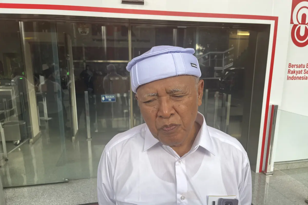 A'wan sekaligus perwakilan dari Pengurus Besar Nahdlatul Ulama (PBNU), KH Abdul Muhaimin menyambangi Kantor Komisi Pemberantasan Korupsi (KPK) (Liputan6.com/Muhammad Radityo Priyasmoro)