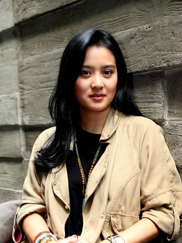 Marcella Zalianty Sidang Tesis Sama Dengan Menanti Premier Film News Entertainment Fimela Com