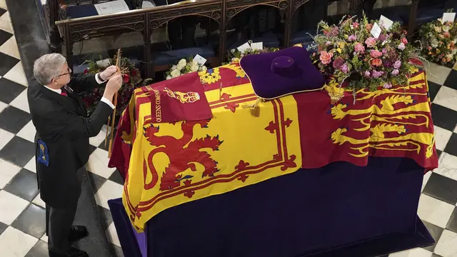 Haru Selimuti Prosesi Pemakaman Ratu Elizabeth II di Kastil Windsor