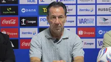 Pelatih PSIM Yogyakarta, Jean-Paul van Gastel (Bola.com/Ana Dewi)
