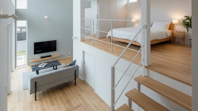 Model Rumah Kecil tapi Punya Mezzanine untuk Tambahan Ruang Tidur