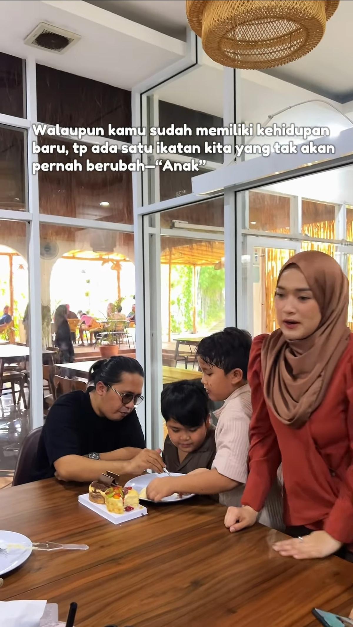 8 Potret Ririe Fairus dan Ayus Kompak Rayakan Ulang Tahun Anak, Ungkap Mantan Suami Sudah Punya Pasangan Baru - Nikahi Nissa Sabyan?