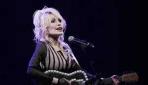 Dolly Parton Sang Ratu Musik Country Meninggal Dunia di Usia 80 Tahun