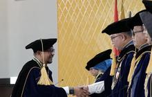 Trivia: Sofyan Sjaf Dikukuhkan Guru Besar IPB di Usia 46 Tahun Berkat Inovasi Data Desa Presisi