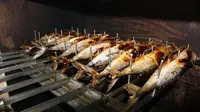 Ikan Asap, Warisan Kuliner Nusantara dari Zaman Prasejarah hingga Kini