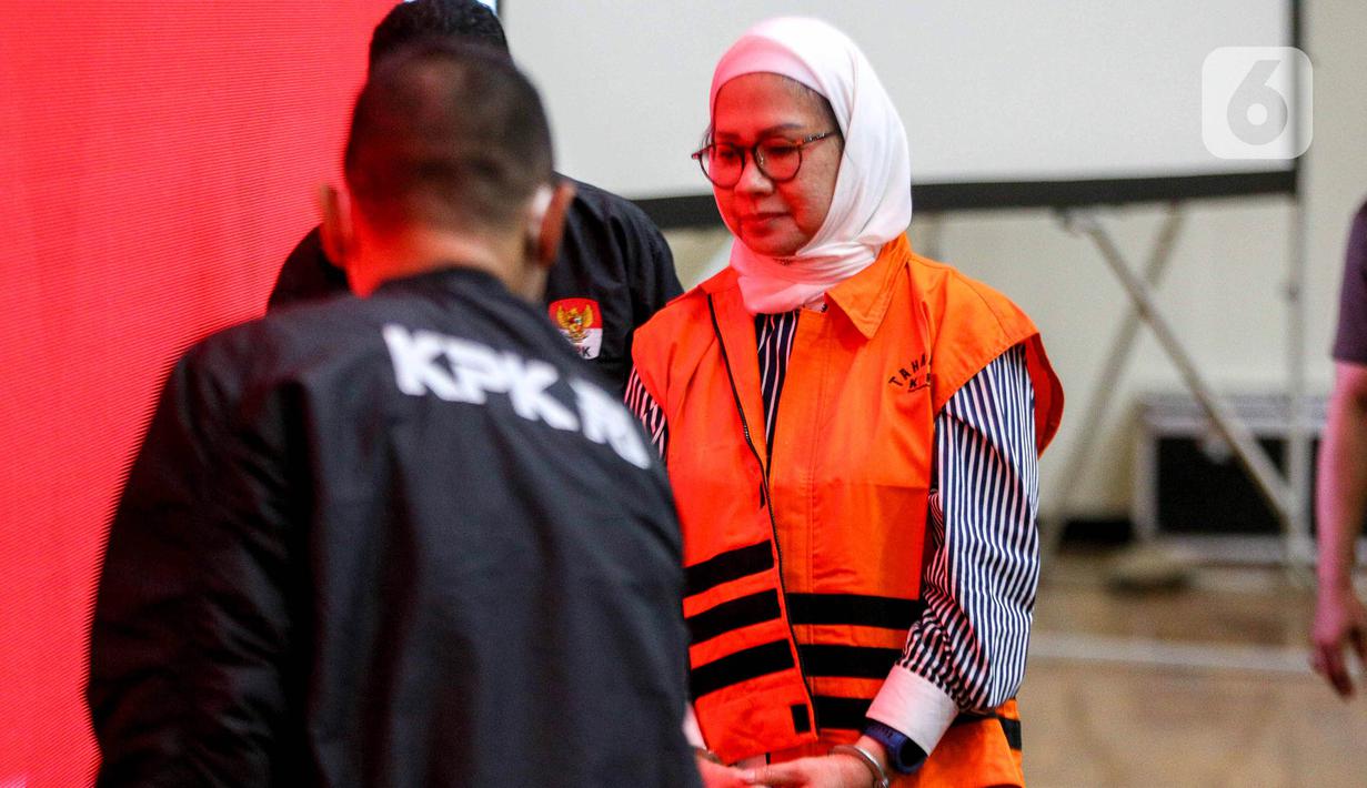 Komisi Pemberantasa Korupsi (KPK) menetapkan Karen Agustiawan sebagai tersangka dalam kasus dugaan korupsi liquefied natural gas (LNG) atau gas alam cair di PT Pertamina. (Liputan6.com/Faizal Fanani)