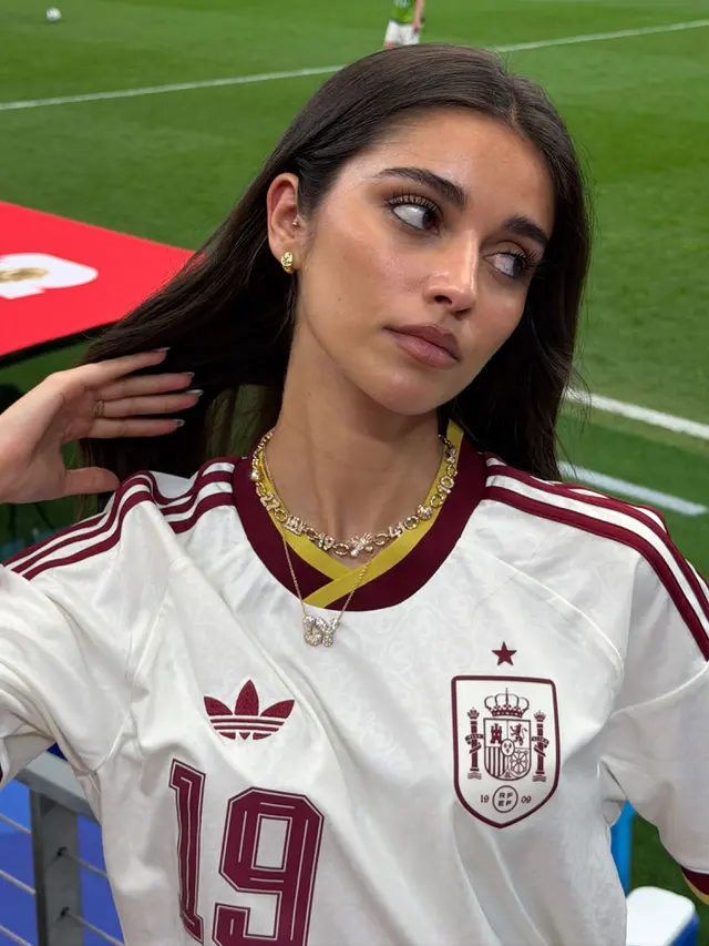 Gaya Mewah Kekasih Lamine Yamal di Piala Dunia 2026, Kalung Berlian Ini Simpan Makna Romantis