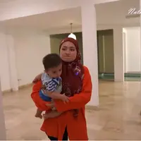 (Youtube/NATHALIE HOLSCHER)