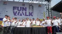 Kadin Indonesia hari ini menyelenggarakan Fun Walk sepanjang 5,5 km di area Parkir Timur Senayan, Gelora Bung Karno (GBK) Jakarta