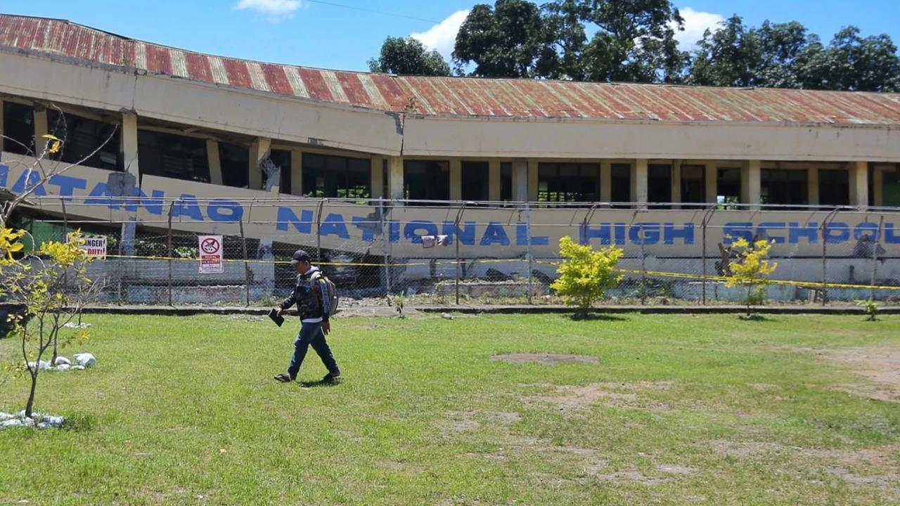 FOTO: Gempa Berkekuatan 7,8 Guncang Filipina Selatan dan Picu Tsunami