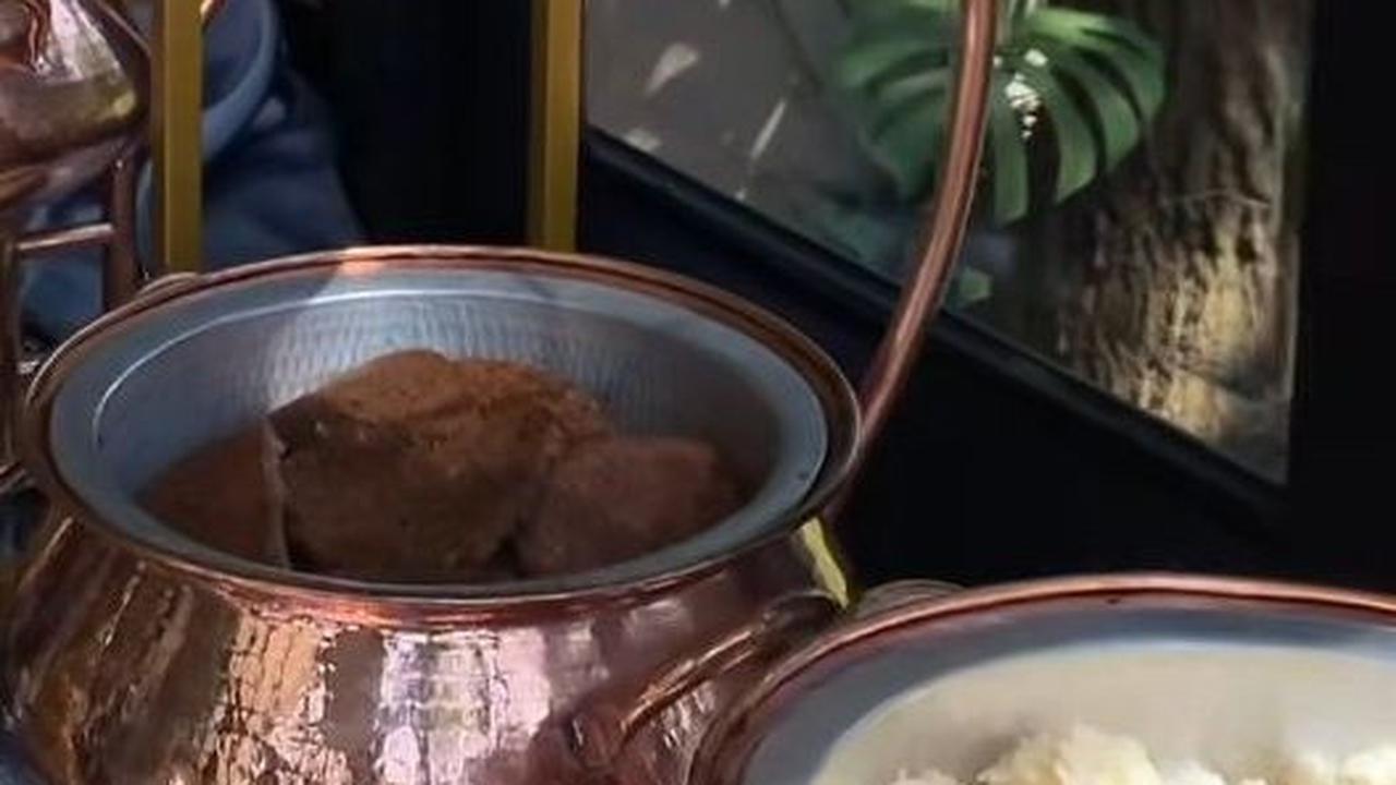 Nasi dan Daging Semur <br>